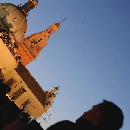 卡萨阿尔多玛酒店 2* 卡迪瓦